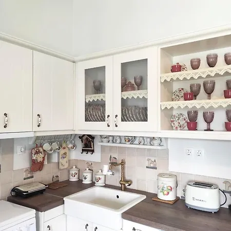 Stellinas Pretty House 度假居