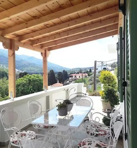 Stellinas Pretty House