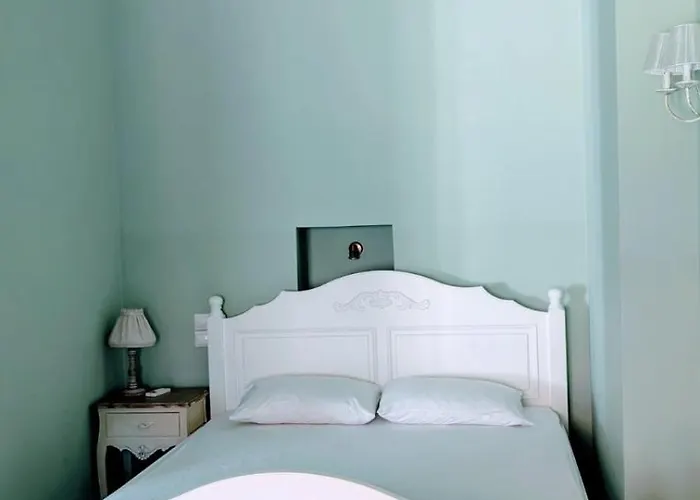 Stellinas Pretty House