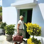 Stellinas Pretty House *