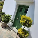 Stellinas Pretty House