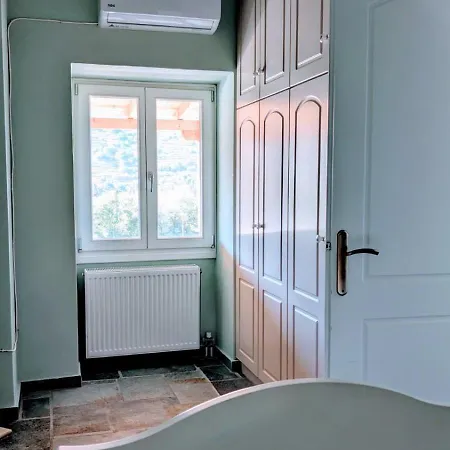 Stellinas Pretty House