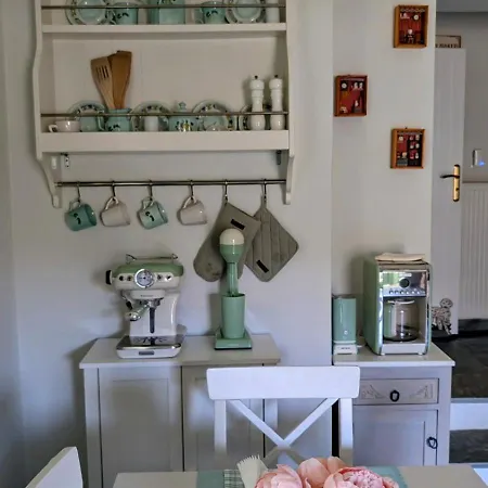 בית נופש Stellinas Pretty House *